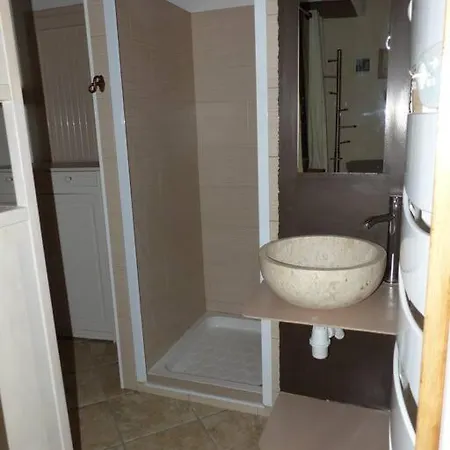 Maison Independante Climatisee Dans Quartier Calme Tatil Evi *