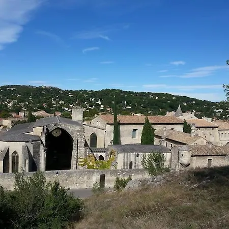 Maison Independante Climatisee Dans Quartier Calme Holiday home Villeneuve-les-Avignon